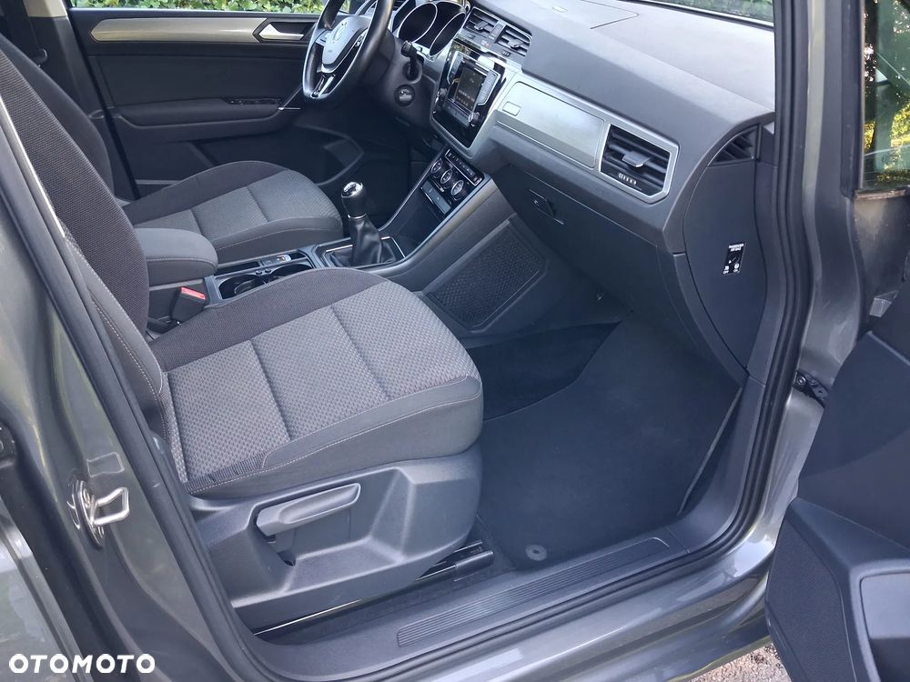 Volkswagen Touran 1.6 TDI SCR BlueMotion Technology Trendline - 8