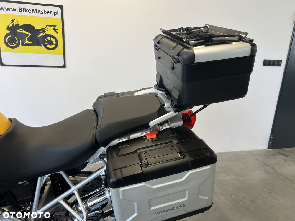 BMW R - 19