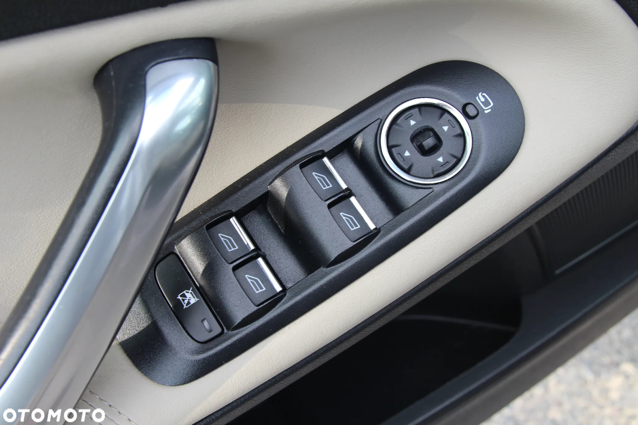 Ford Mondeo - 22