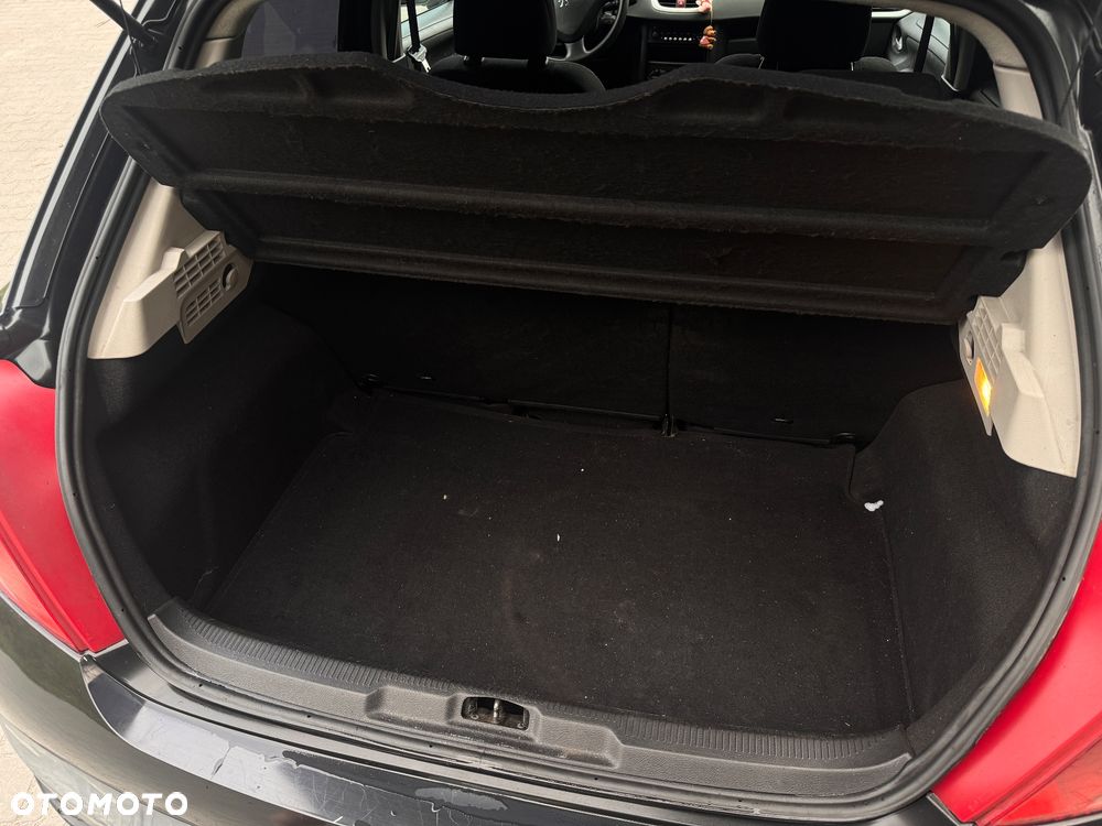 Peugeot 207 1.4 16V Sporty - 20