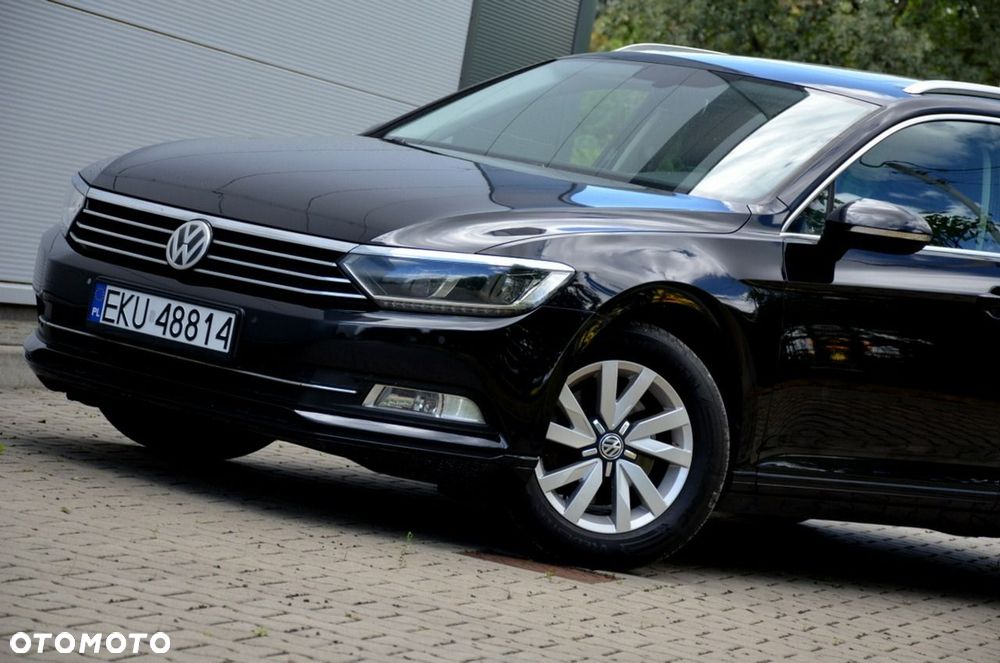 Volkswagen Passat - 4