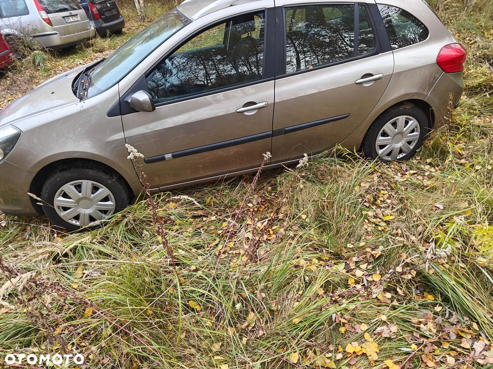 Renault Clio 2008 photo 2