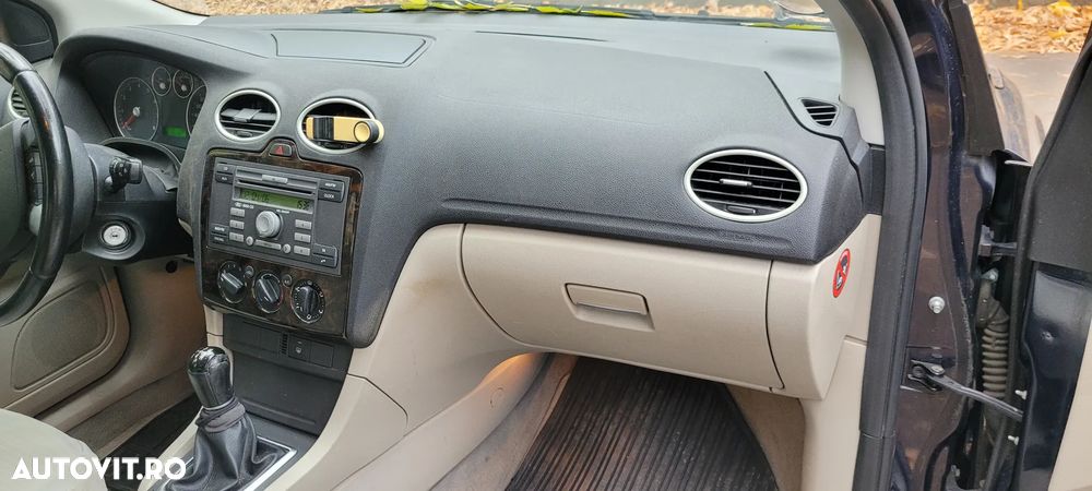 Ford Focus 1.6 Ti-VCT Sport - 5