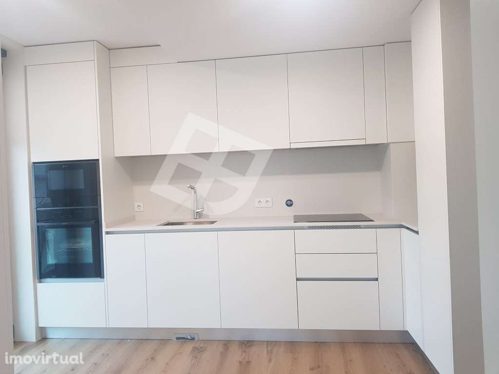Apartamento T3 Novo - Vista Cais da Fonte Nova - Grande imagem: 4/30