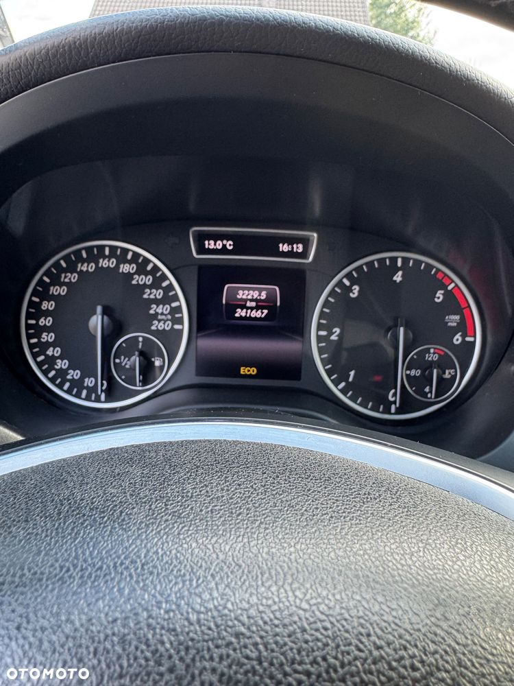 Mercedes-Benz Klasa A 180 CDI (BlueEFFICIENCY) - 9