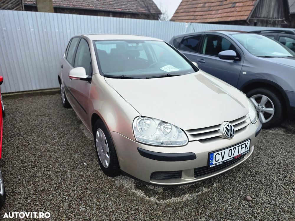 Volkswagen Golf - 2