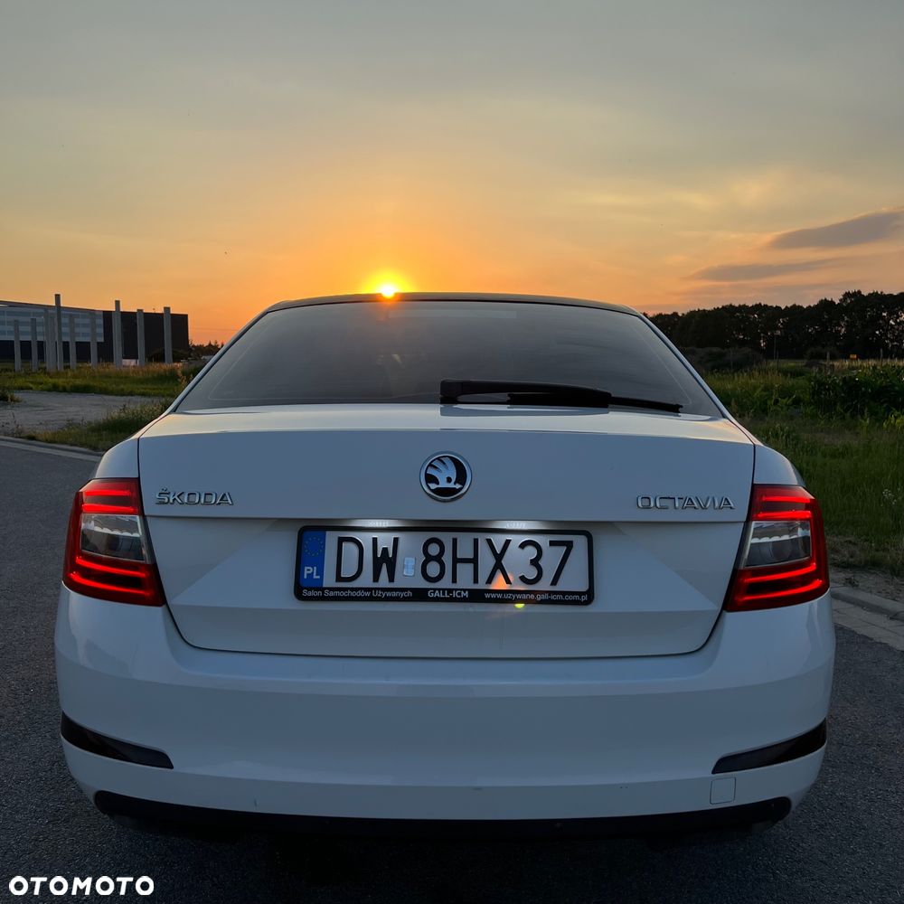 Skoda Octavia 2.0 TDI Style DSG - 21
