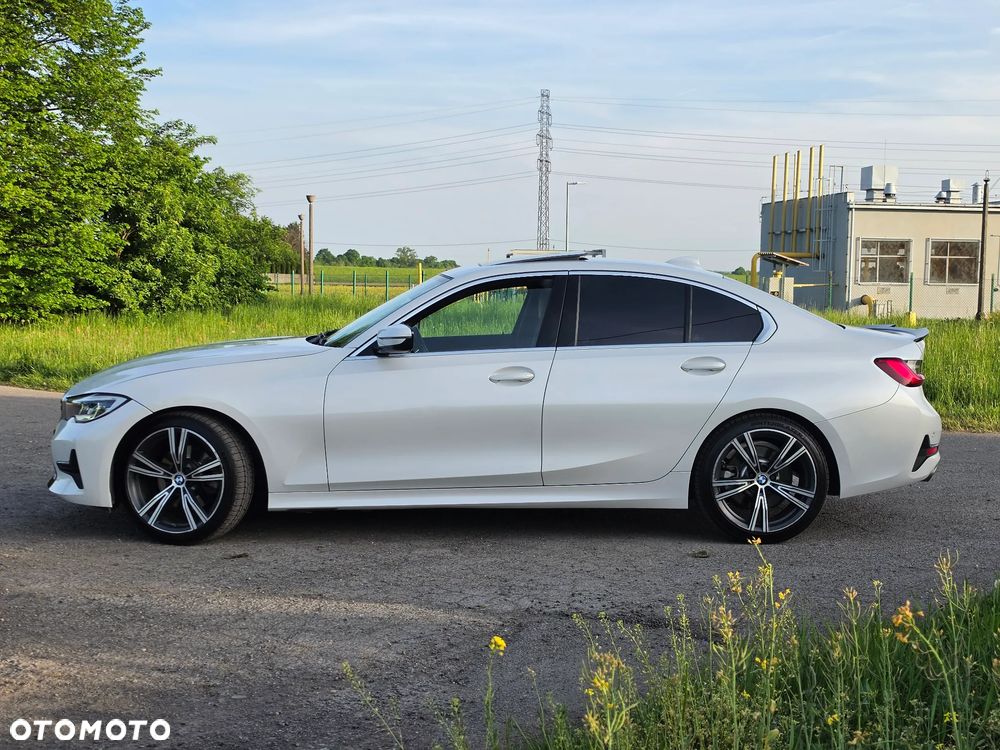 BMW Seria 3 330i Sport Line sport - 7