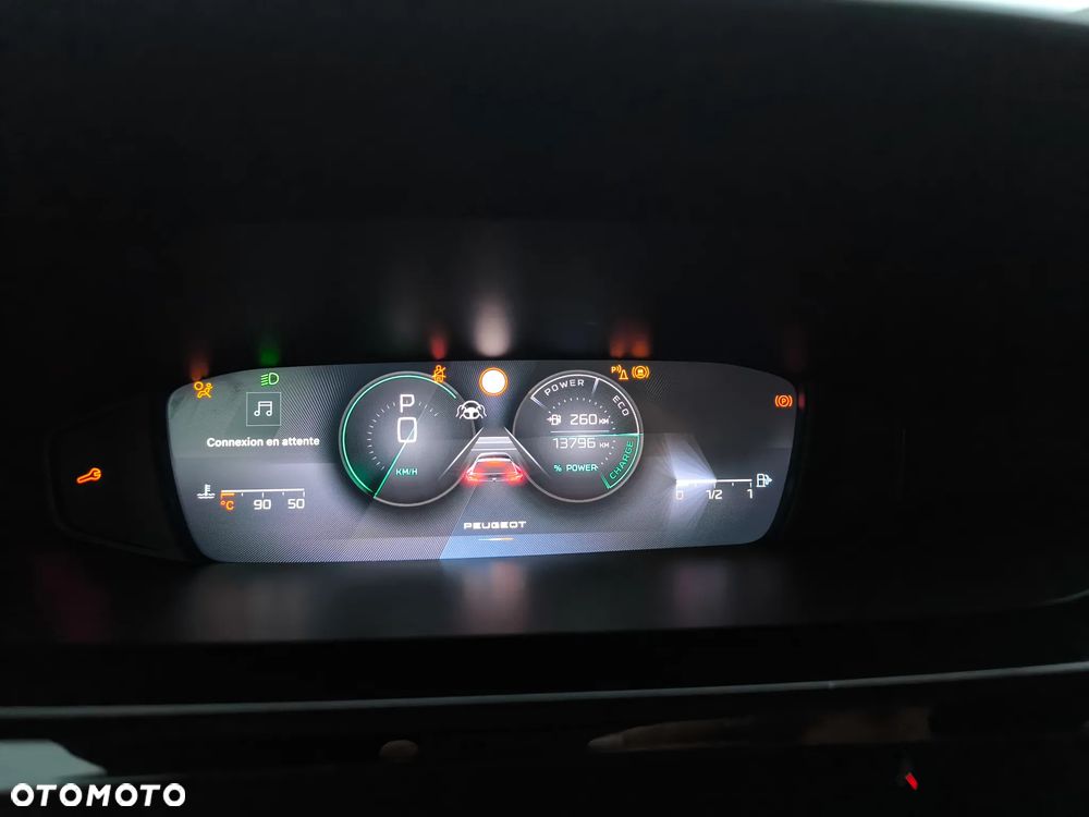 Peugeot 408 HYBRID 136 e-DSC6 GT - 10