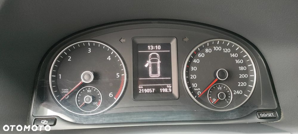 Volkswagen Touran 1.6 TDI DPF Trendline - 9