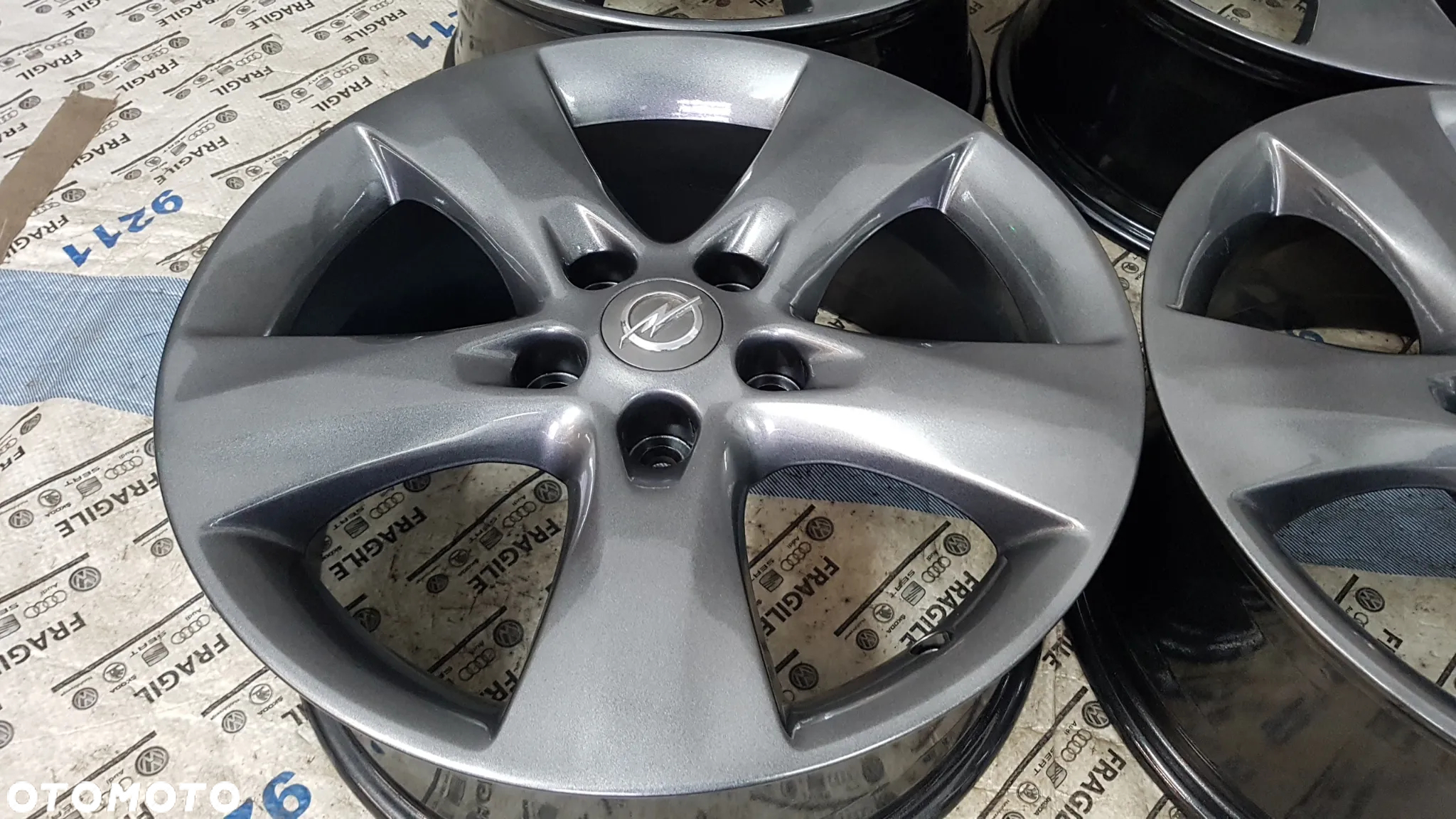 FELGI ALU ORYGINAŁ GM OPEL INSYGNIA B ASTRA J ZAFIRA C  7jx17  ET44 5x115 CZUJNIKI - 7