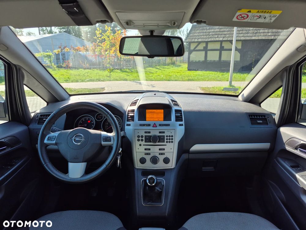 Opel Zafira 1.8 Active - 12
