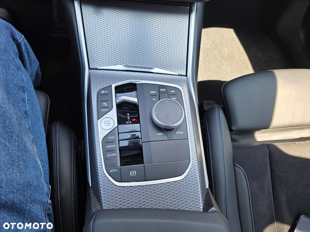 BMW Seria 3 318i M Sport - 20