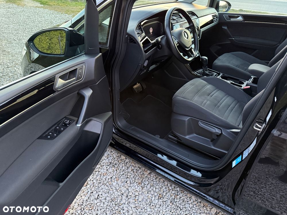 Volkswagen Touran 2.0 TDI SCR DSG Highline - 15