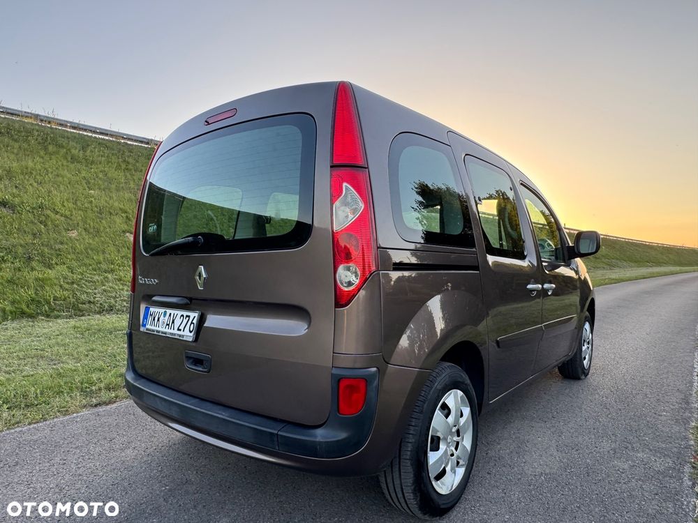 Renault Kangoo 1.6 16V 105 Luxe - 11