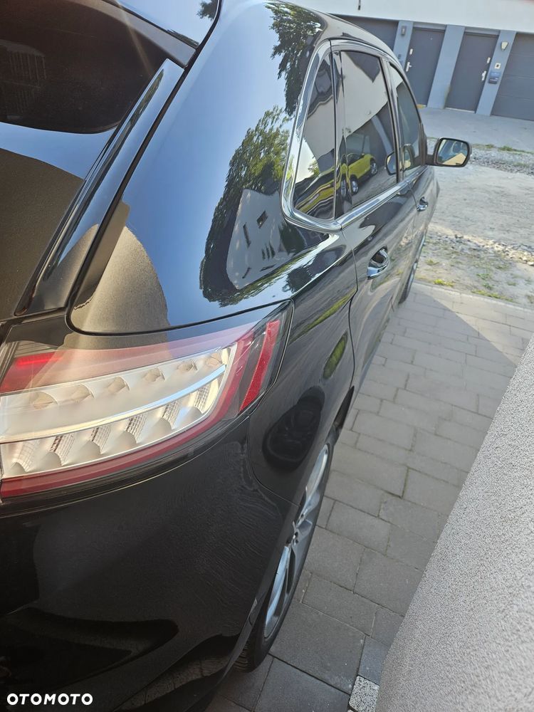 Ford Edge - 4