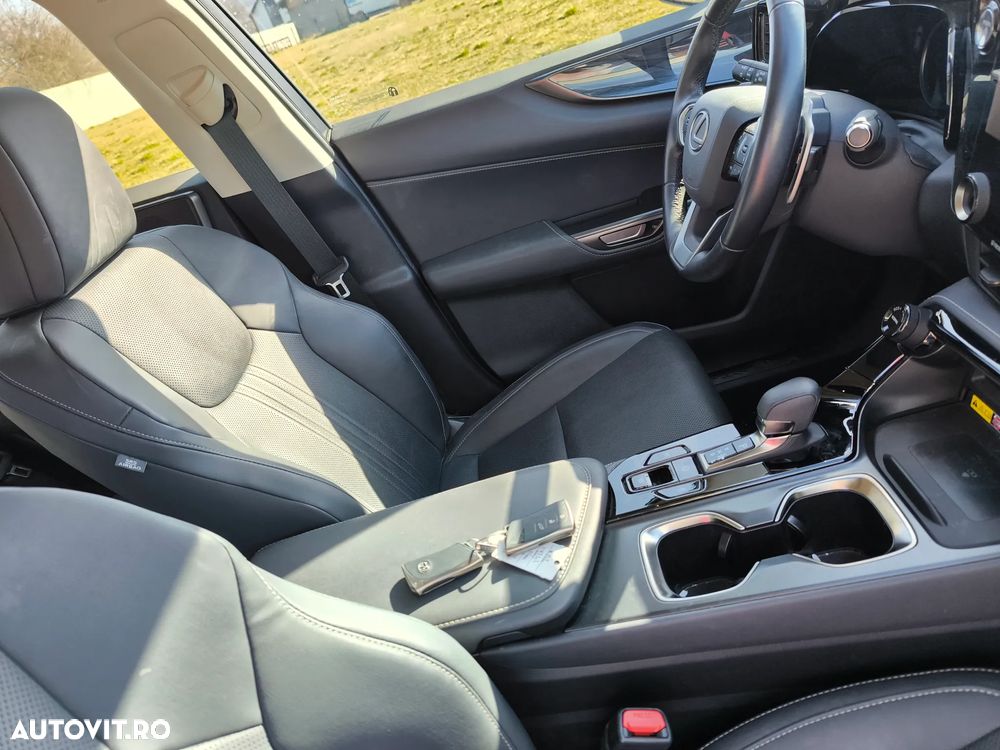 Lexus Seria NX 350h Luxury Line - 14