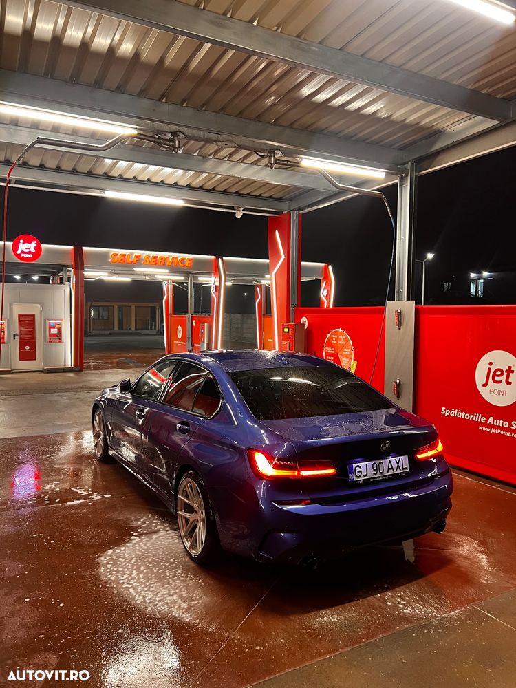 BMW Seria 3 320d xDrive AT MHEV - 12