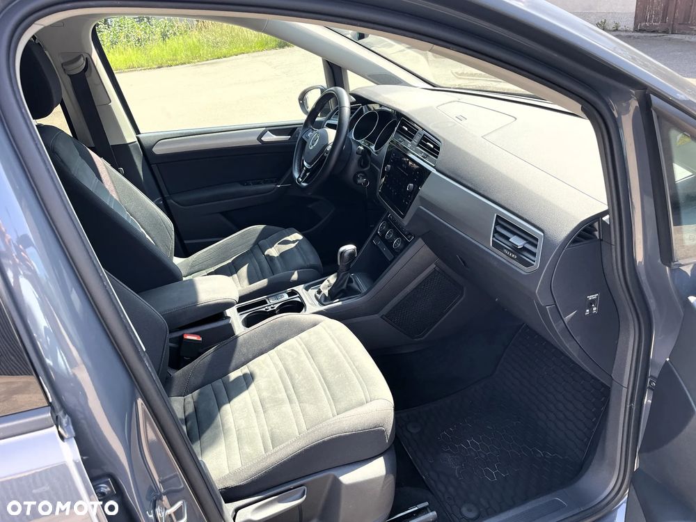 Volkswagen Touran 1.5 TSI EVO Comfortline DSG - 32