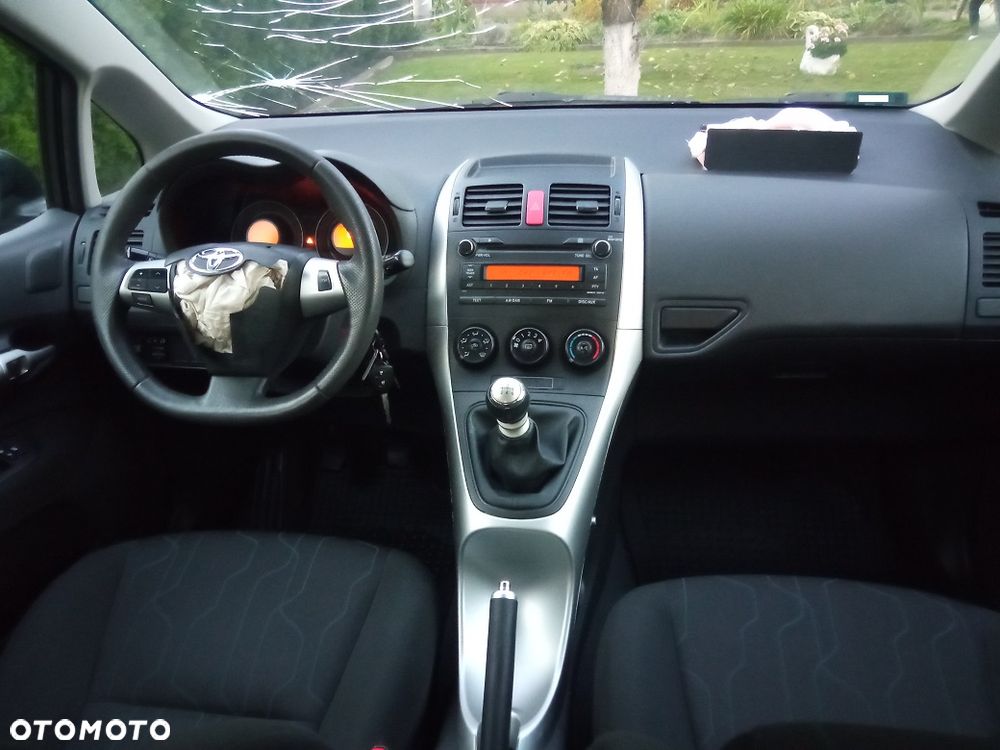 Toyota Auris 1.33 VVT-i Active - 17