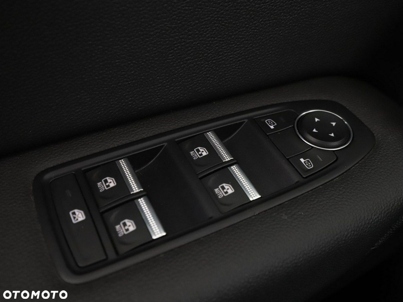 Renault Captur 1.6 E-TECH Full Hybrid 145 Intens - 38