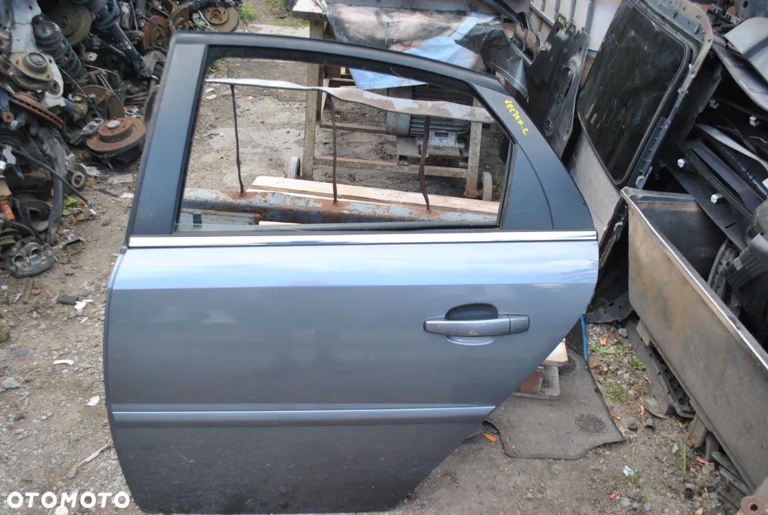 Drzwi lewy tył Vectra C Sedan - 1