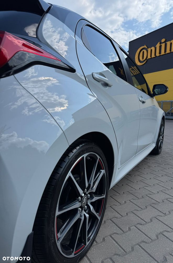 Toyota Yaris 1.5 Comfort - 12