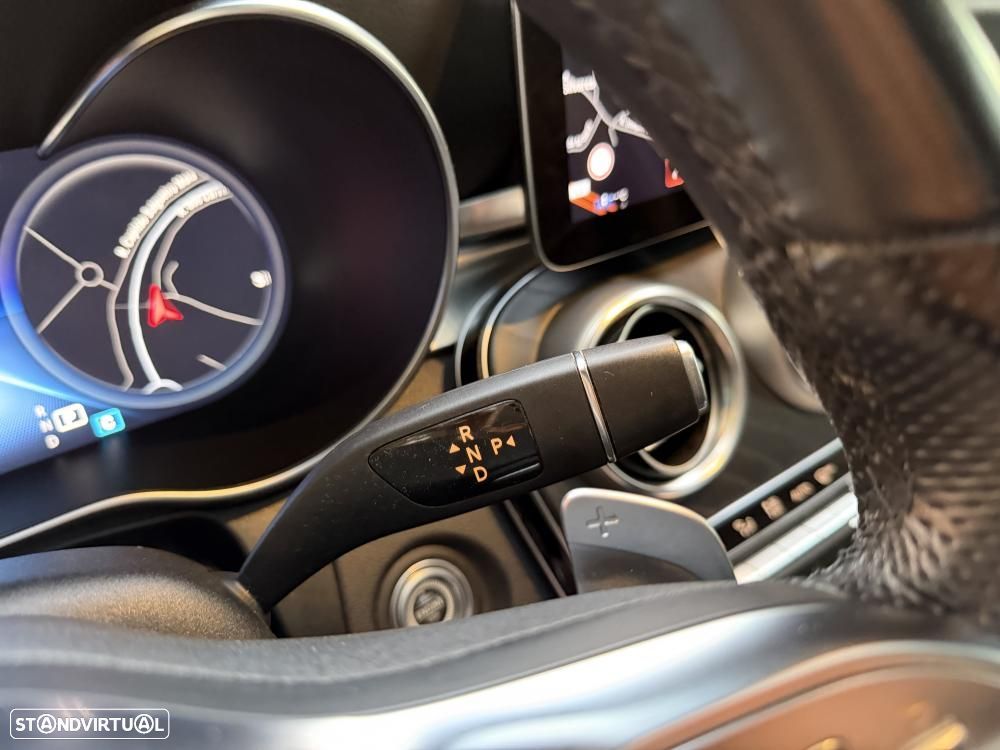 Mercedes-Benz GLC 220 d 4Matic 9G-TRONIC AMG Line Plus - 24