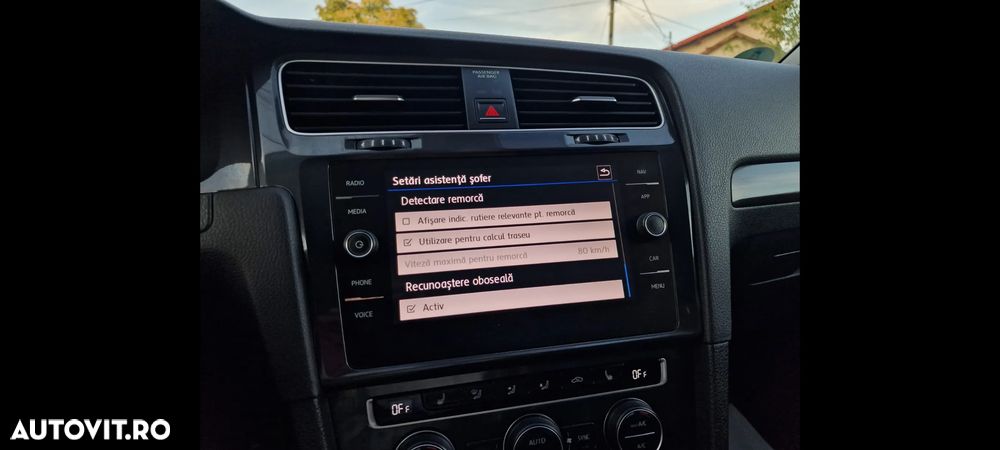 Volkswagen Golf 2.0 TDI SCR Highline - 10