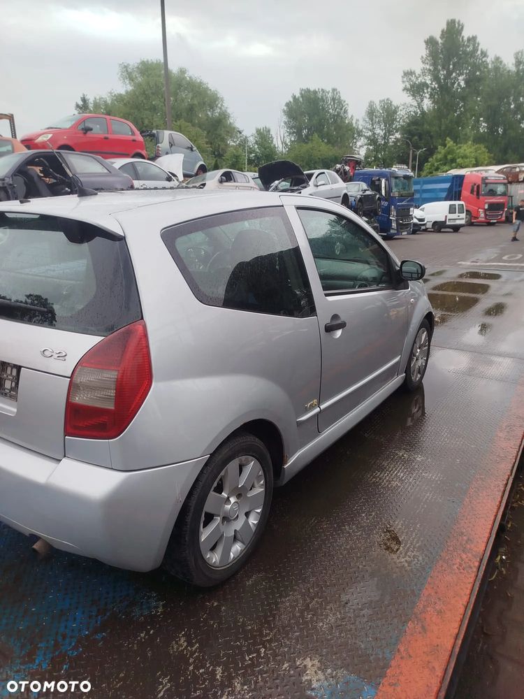 Citroen  C2  na części. - 8