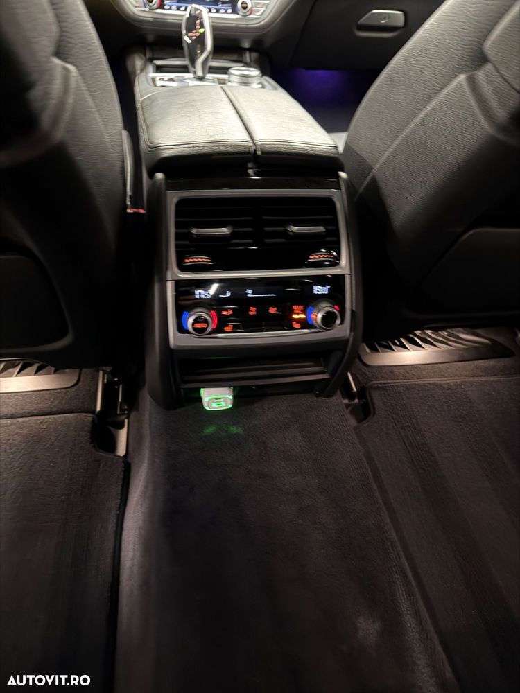 BMW Seria 7 740Li - 12