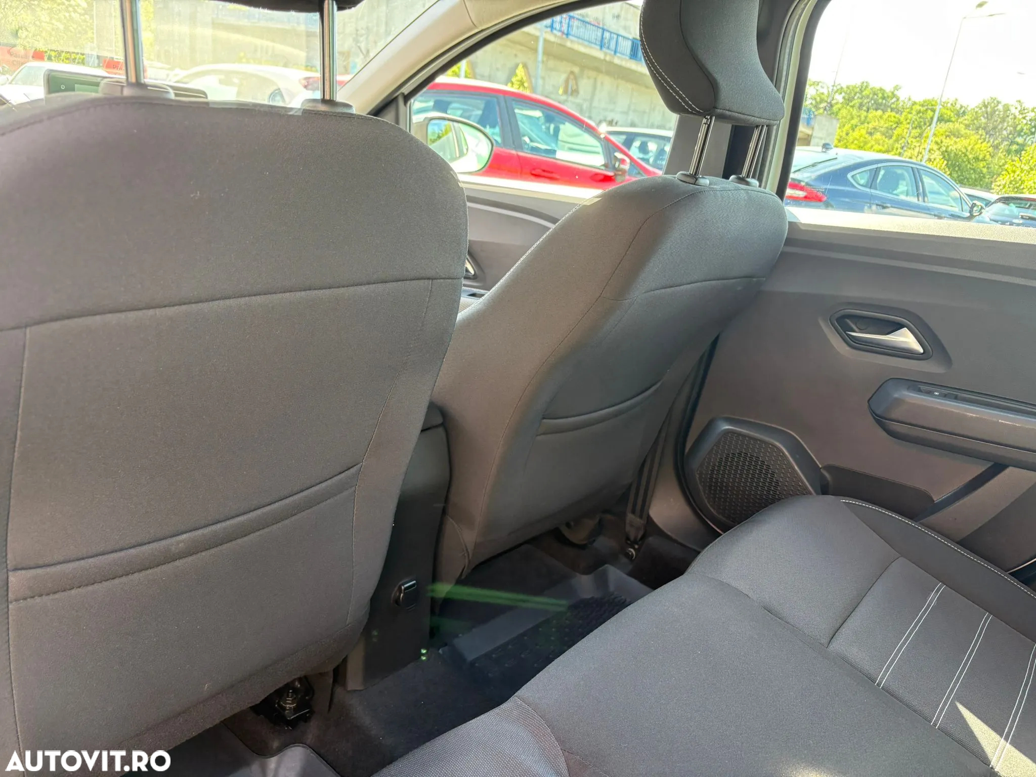 Dacia Logan TCe 90 MT6 Comfort - 12