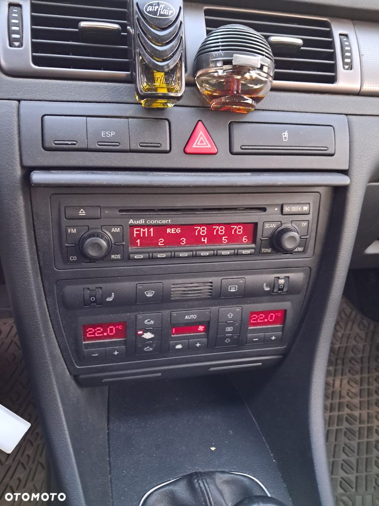 Audi A6 Avant 2.5 TDI - 11