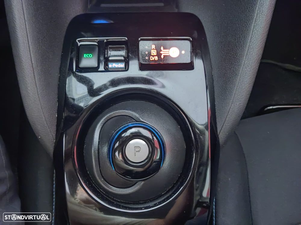 Nissan Leaf Tekna ProPilot Park - 24