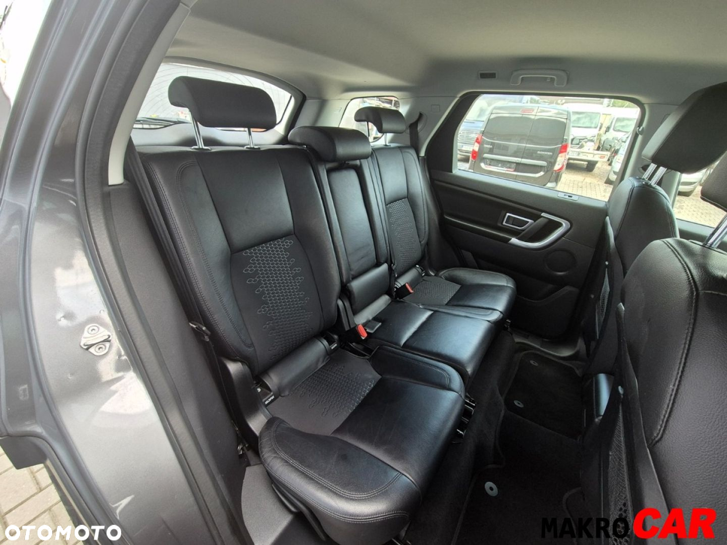 Land Rover Discovery Sport - 19