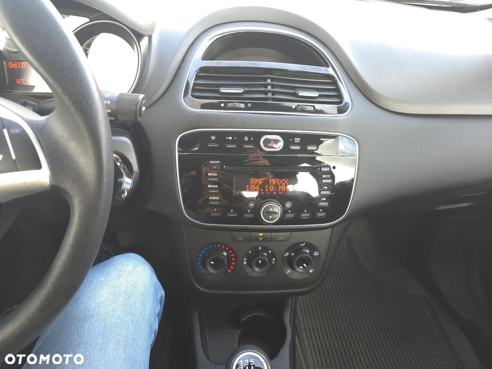 Fiat Punto 1.4 Easy S&S - 21