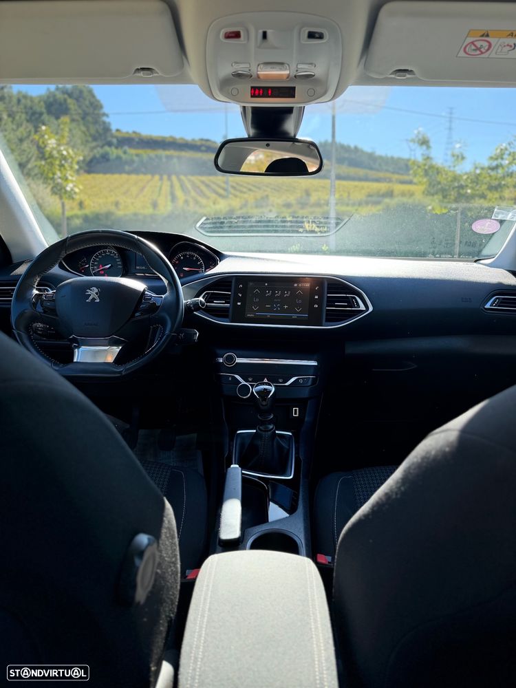 Peugeot 308 1.2 PureTech Style - 8
