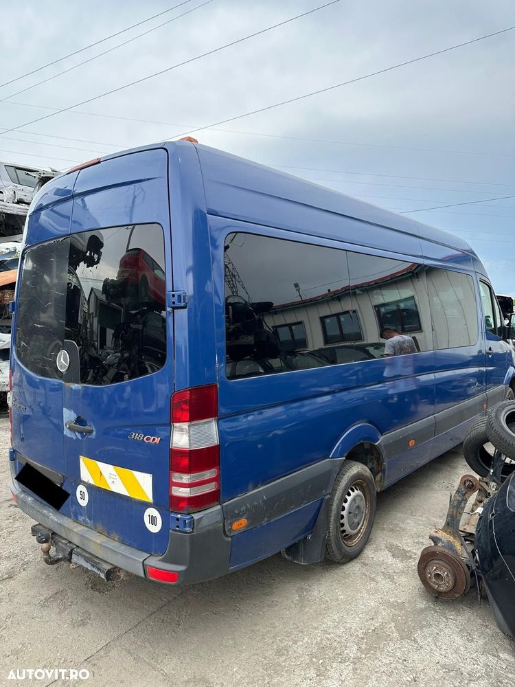 Dezmembram Mercedes Sprinter W906 318cdi 2008 3.0cdi - 4