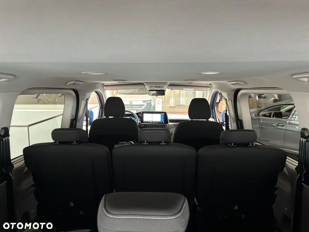 Volkswagen Caravelle - 17