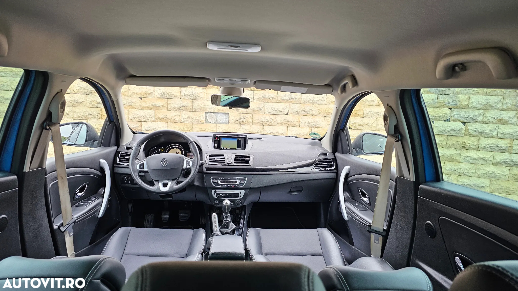 Renault Megane Grandtour ENERGY TCe 115 Start & Stopp Bose Edition - 13