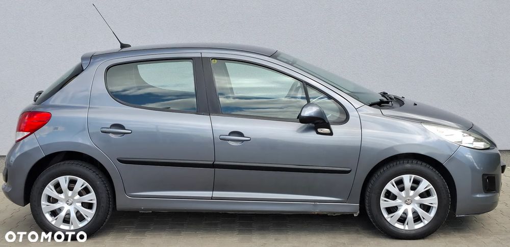 Peugeot 207 75 Millesim 200 - 10