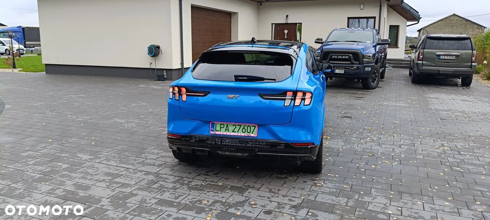 Ford Mustang Mach-E AWD GT - 10