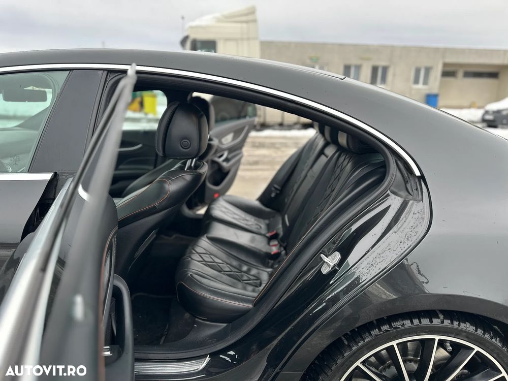 Mercedes-Benz CLS - 21