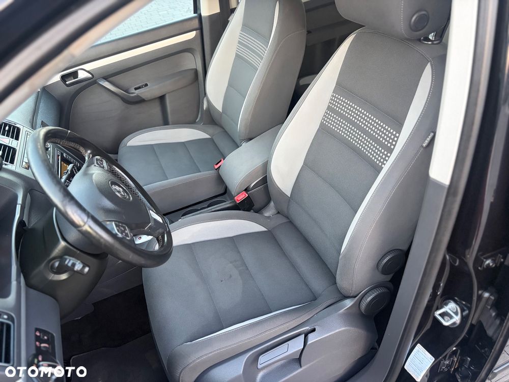 Volkswagen Touran 2.0 TDI DPF DSG Life - 31