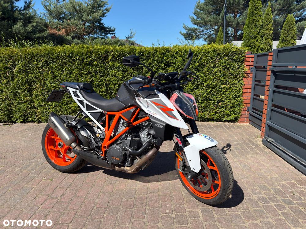 KTM Super Duke - 1