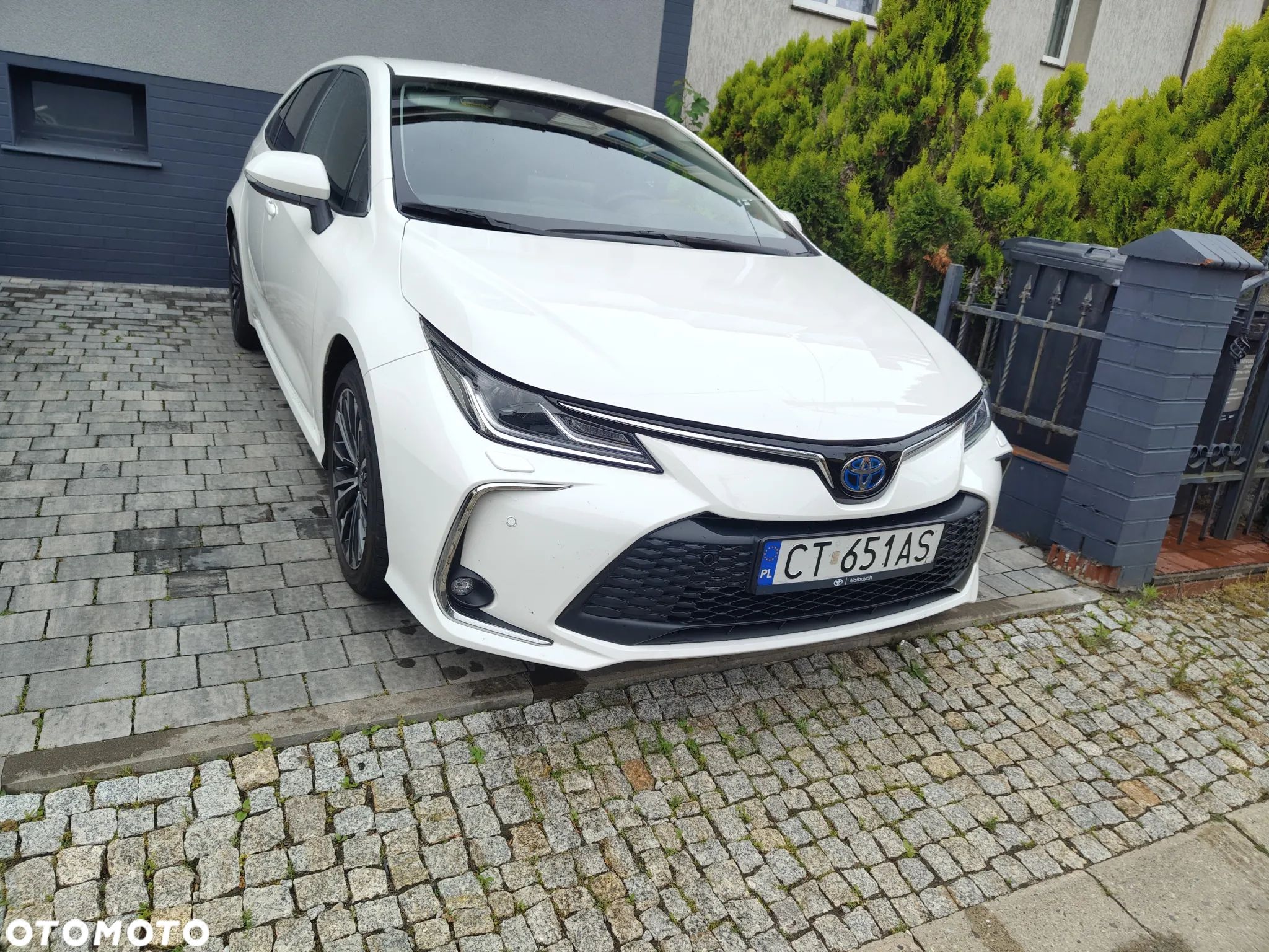 Toyota Corolla 1.8 Hybrid Style - 1