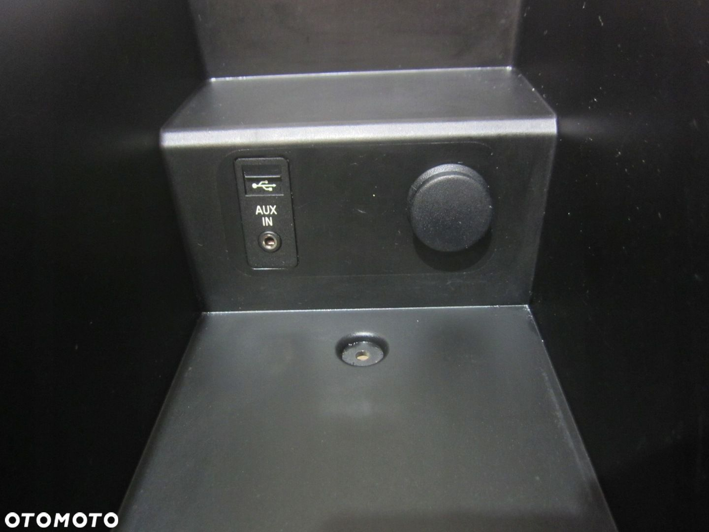 BMW X3 F25 F26 X4 SCHOWEK PODŁOKIETNIKA 51169184500 TUNEL 9184500 AUX USB - 4