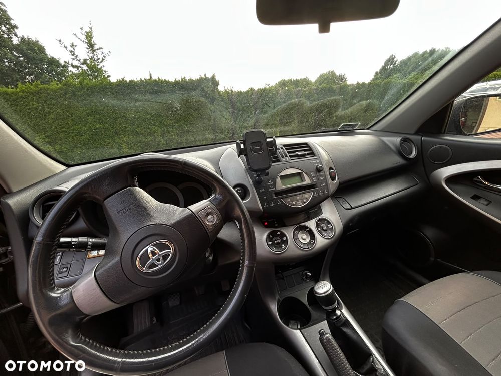 Toyota RAV4 2.2 D-4D Luna - 10