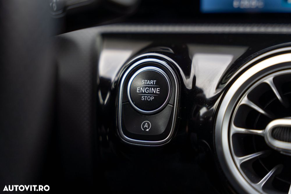 Mercedes-Benz A 220 ver-d-7g--dct - 20