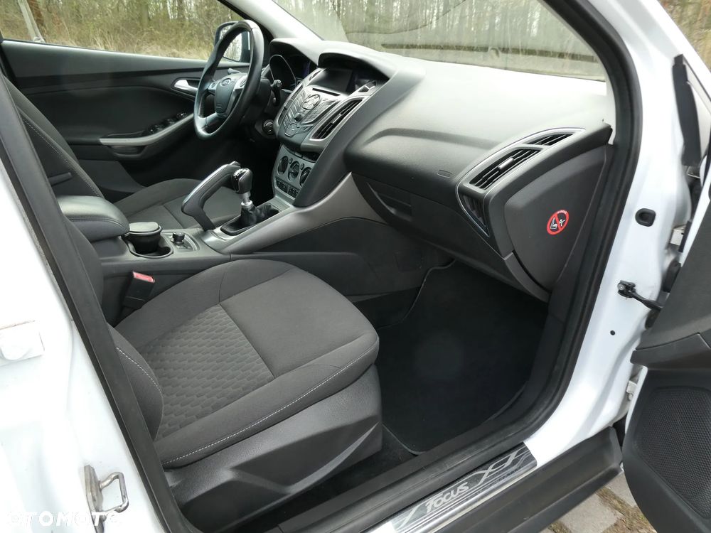 Ford Focus 1.6 EcoBoost Start-Stopp-System SYNC Edition - 11